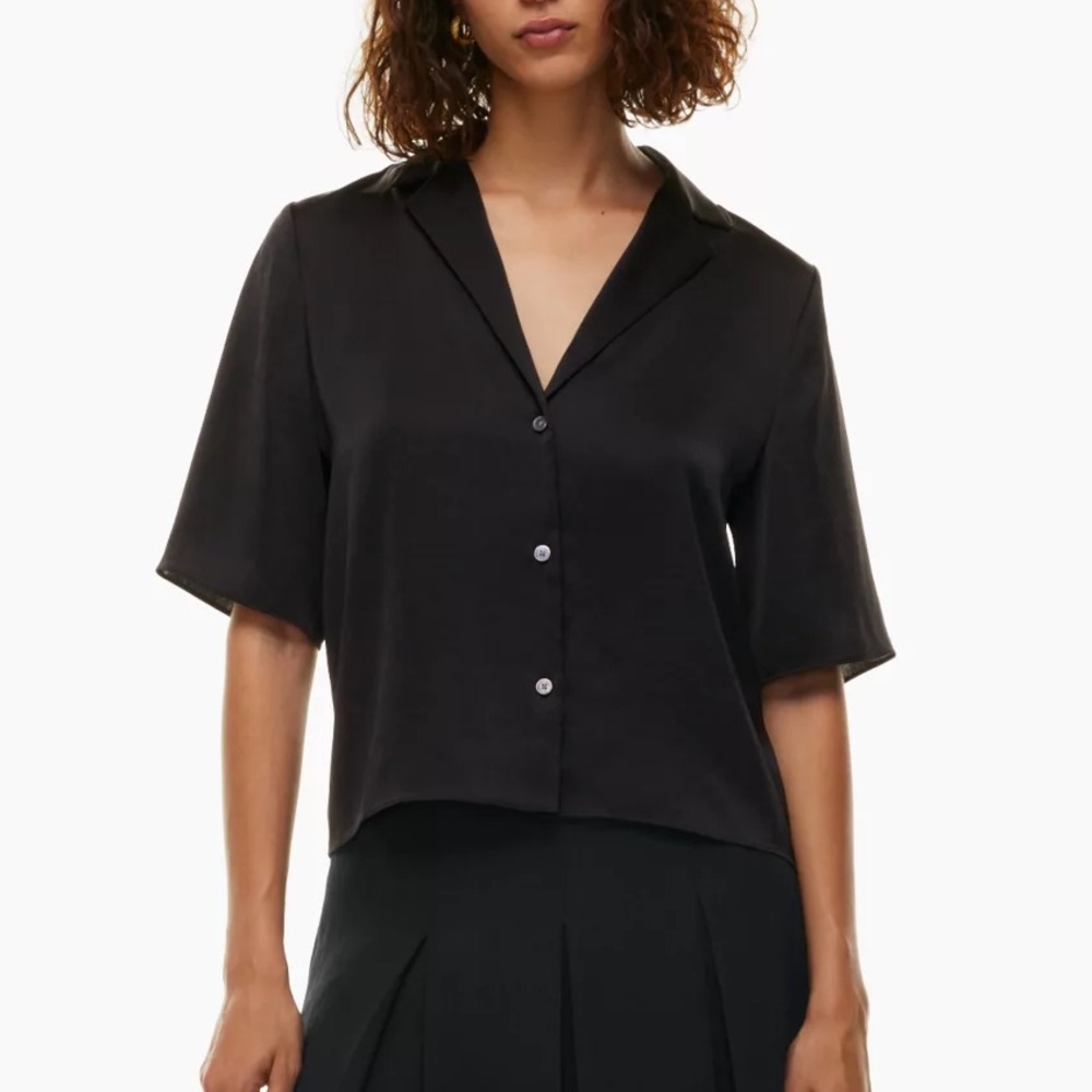 Aritzia Wilfred Beso Satin Button Up Short Sleeve Blouse Shirt Black - Picture 2 of 14